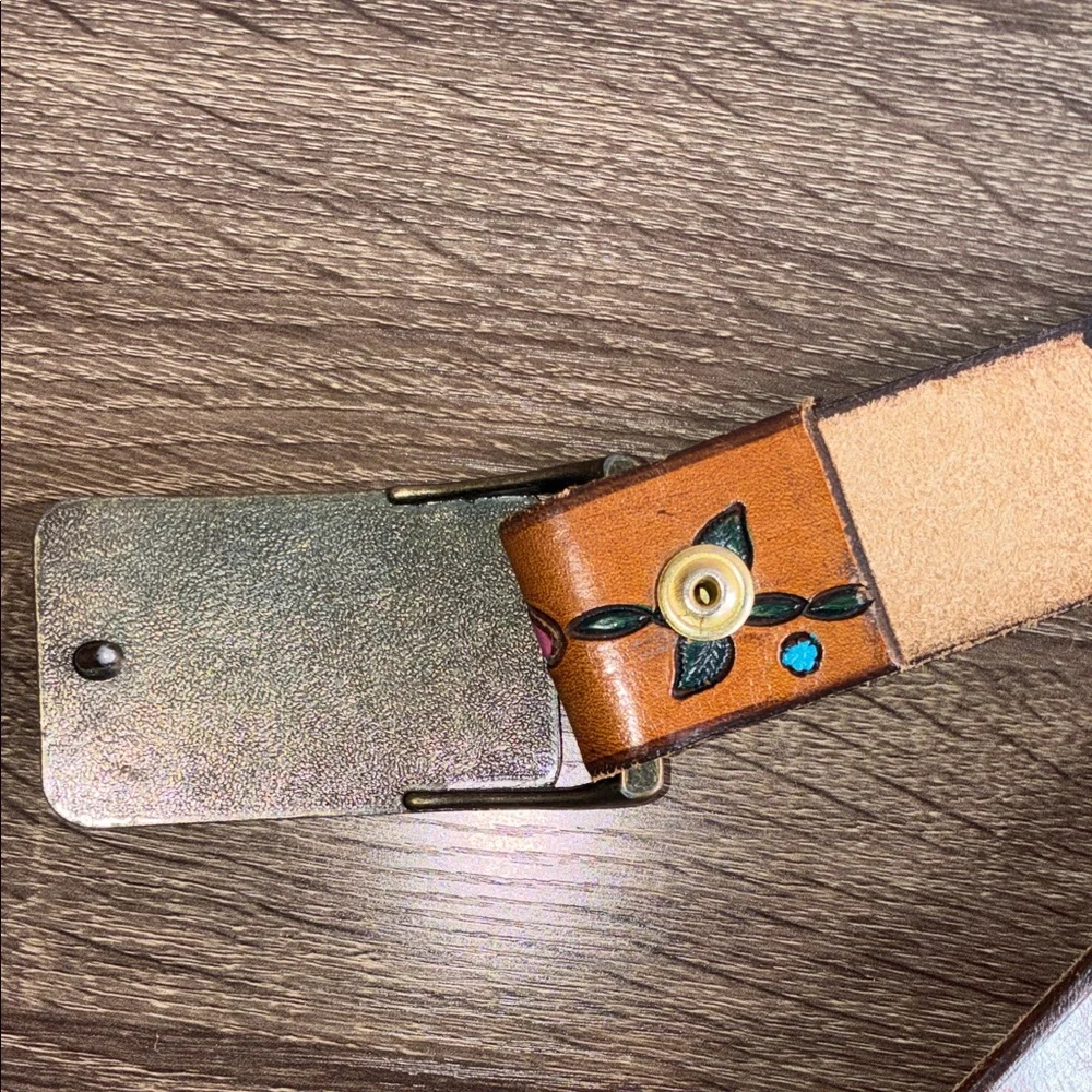 Vintage Unbranded Little Girls Tiffany Brown Leather Belt with Heart & Floral